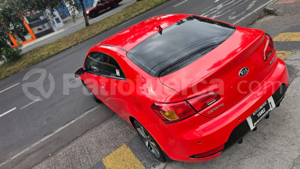Foto 7 de Kia Cerato Koup