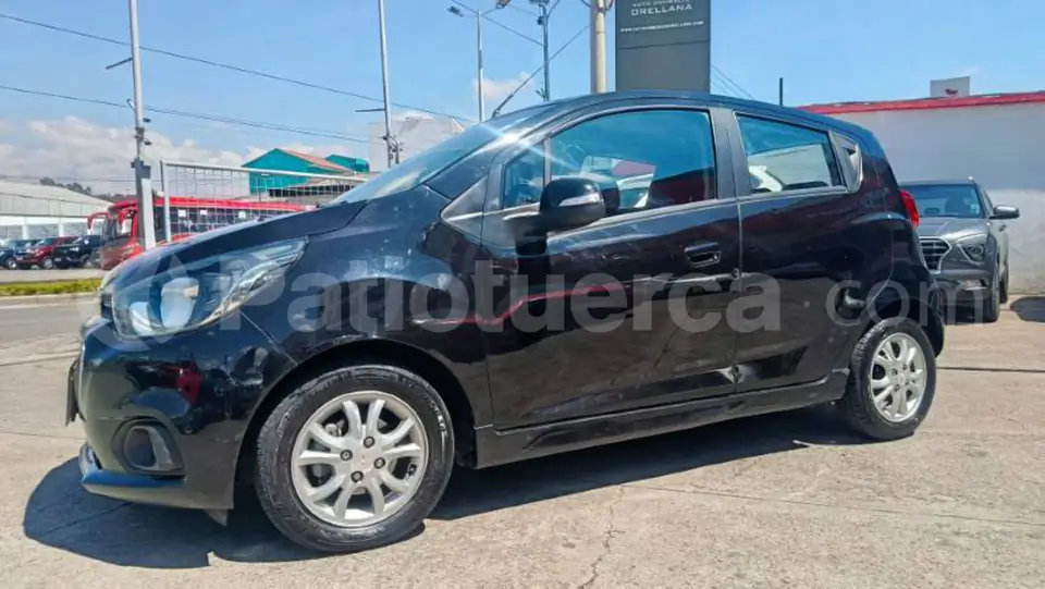 Foto 2 de Chevrolet Spark GT LTZ