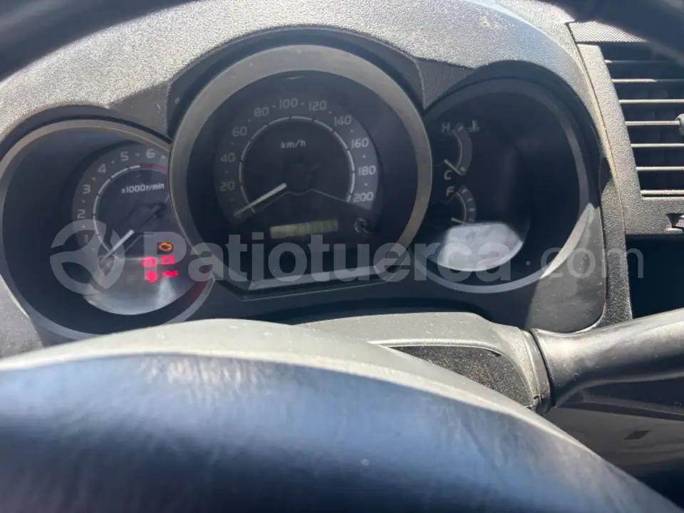 Foto 3 de Toyota ETT HILUX