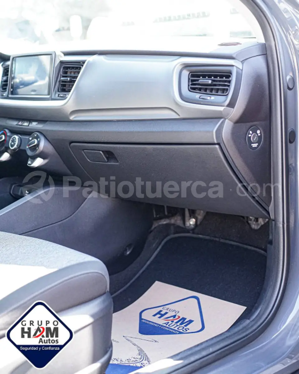 Foto 6 de Kia Stonic LX