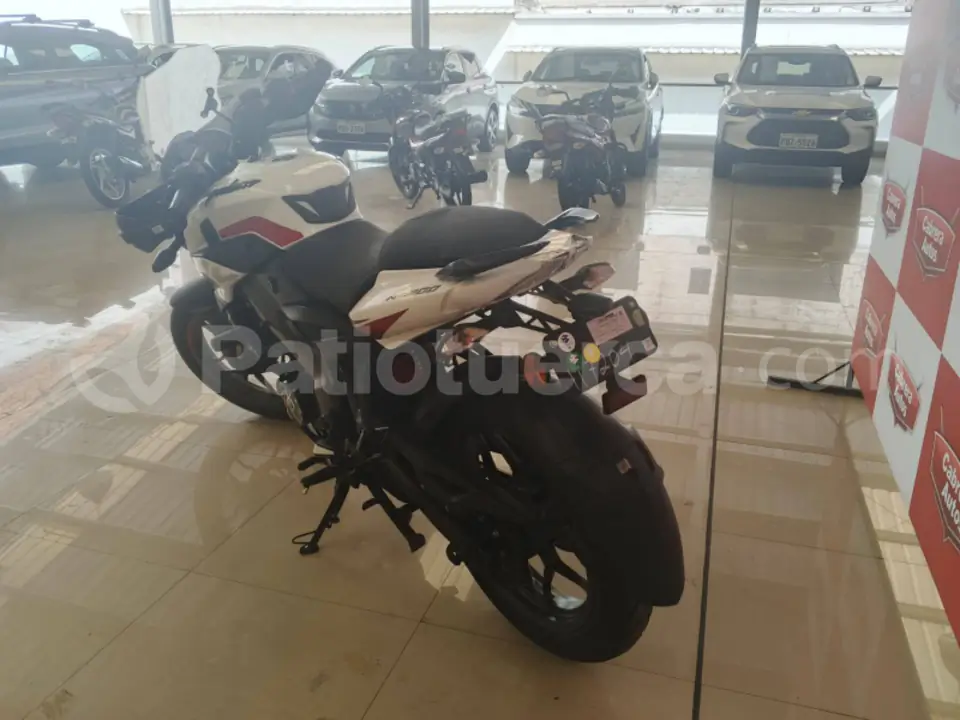 Foto 6 de Bajaj Pulsar 200NS
