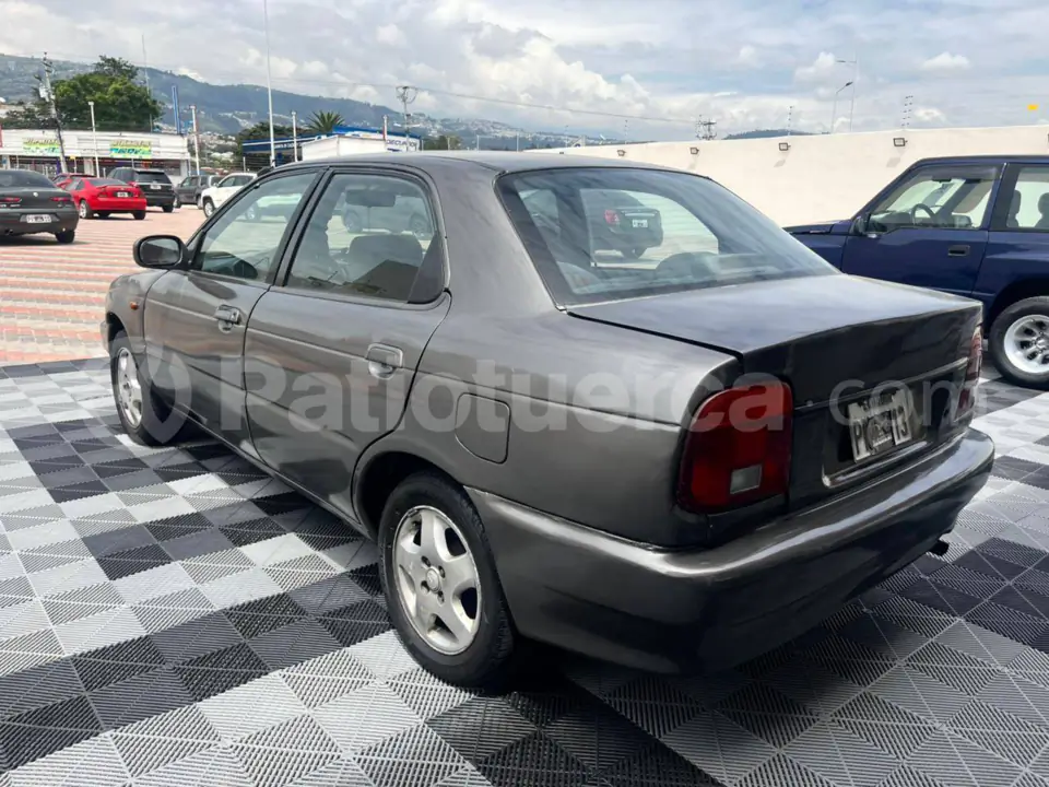 Foto 11 de Chevrolet Esteem