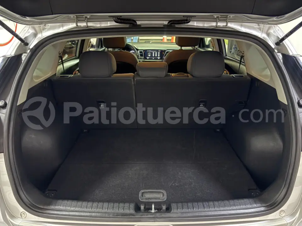 Foto 11 de Kia NIRO