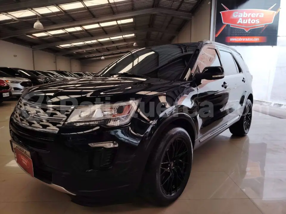 Foto 1 de Ford Explorer 5P