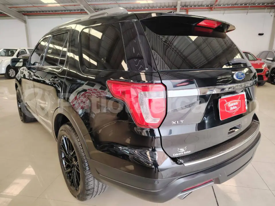 Foto 8 de Ford Explorer 5P