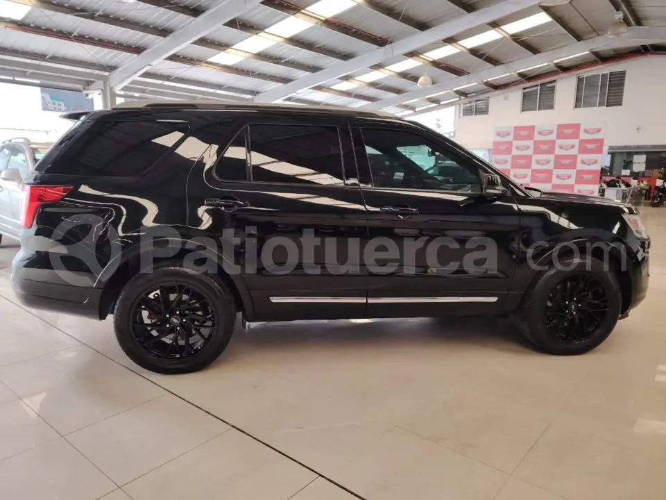 Foto 9 de Ford Explorer 5P