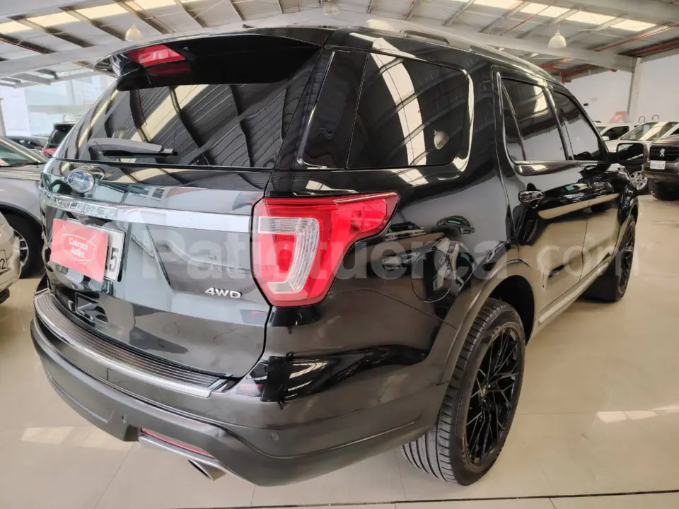 Foto 10 de Ford Explorer 5P