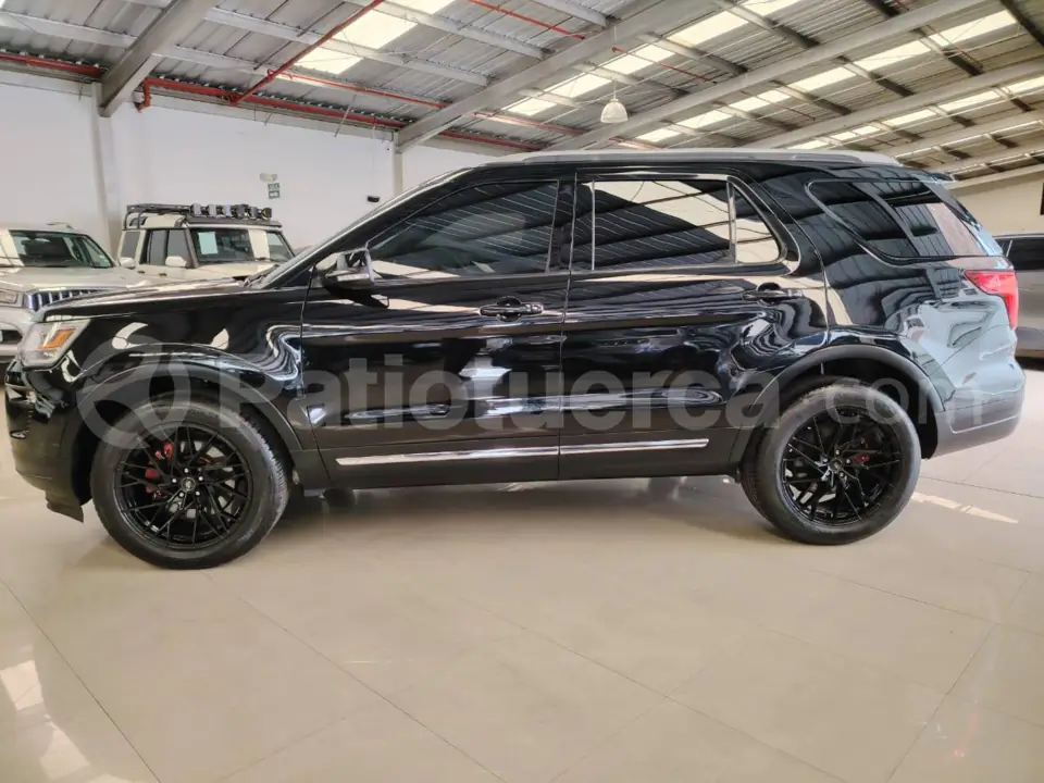 Foto 12 de Ford Explorer 5P