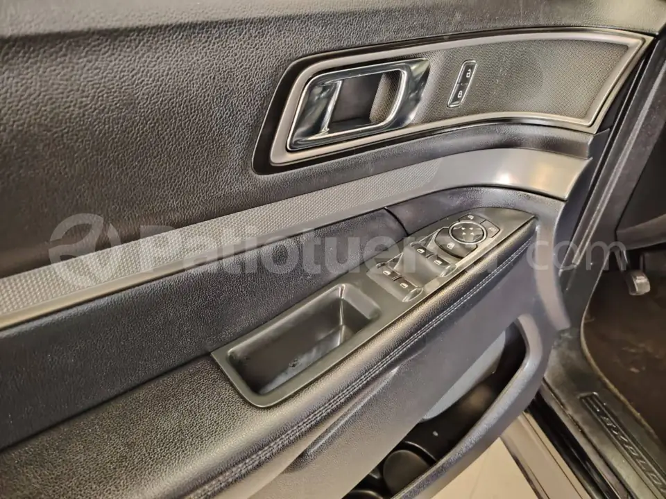 Foto 14 de Ford Explorer 5P