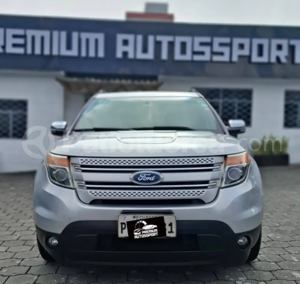 Foto 2 de Ford Explorer XLT