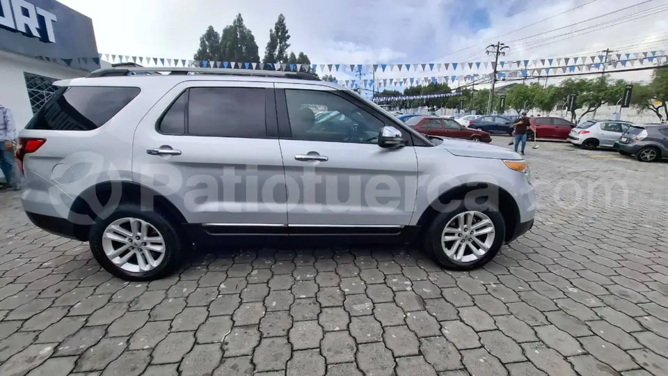 Foto 11 de Ford Explorer XLT