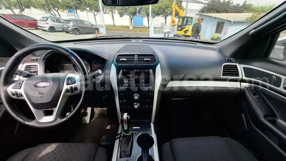 Foto 13 de Ford Explorer XLT