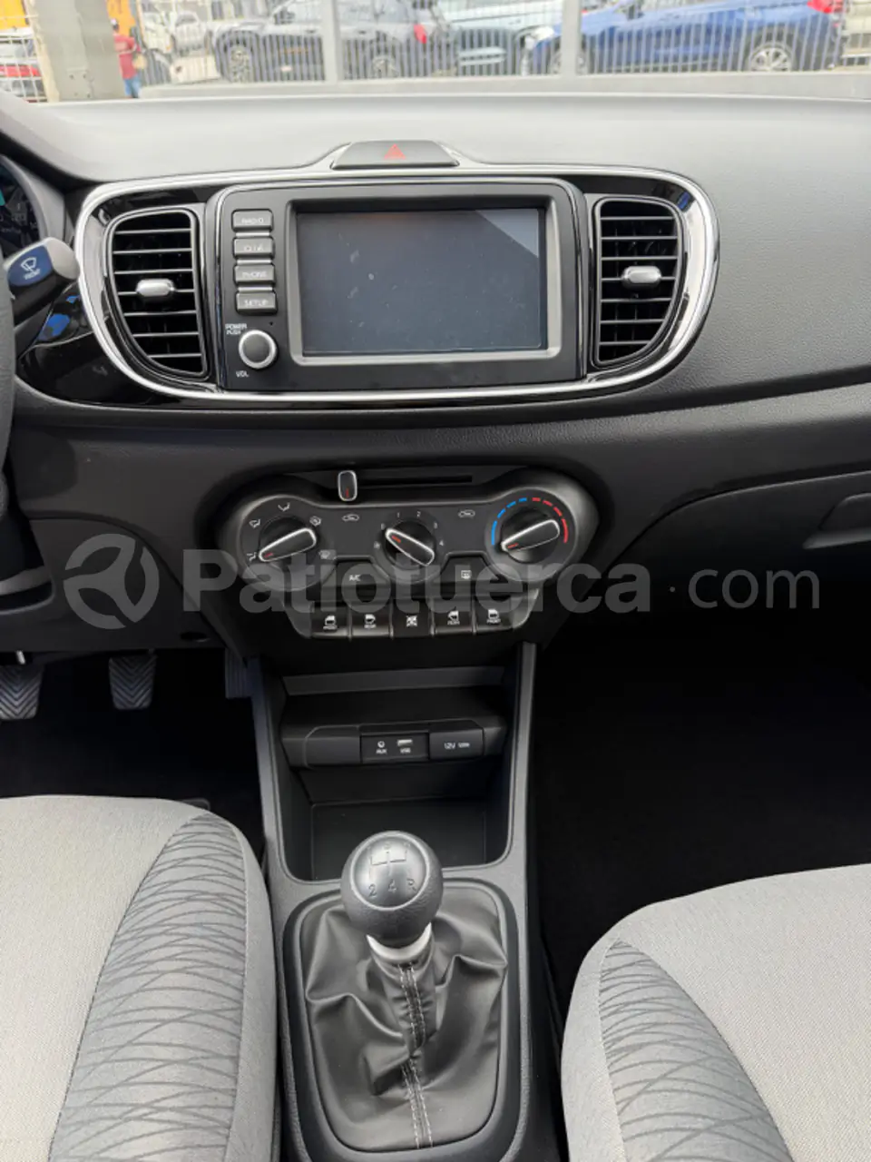 Foto 12 de Kia Soluto LX