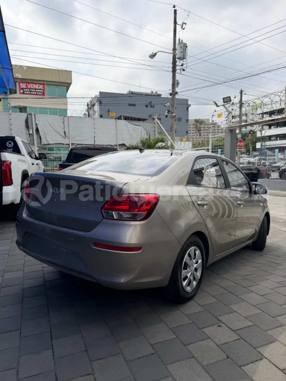 Foto 18 de Kia Soluto LX