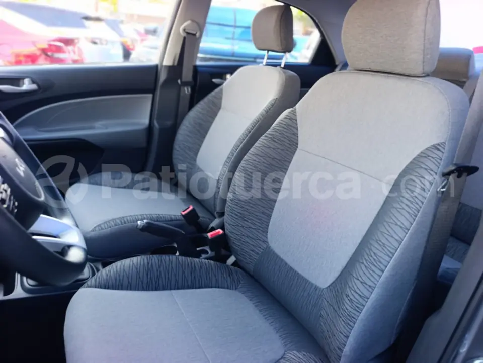 Foto 15 de Kia Soluto LX