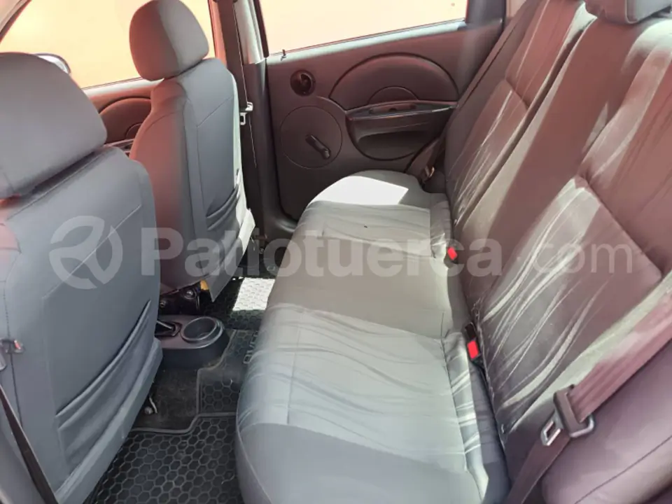 Foto 6 de Chevrolet Aveo Family