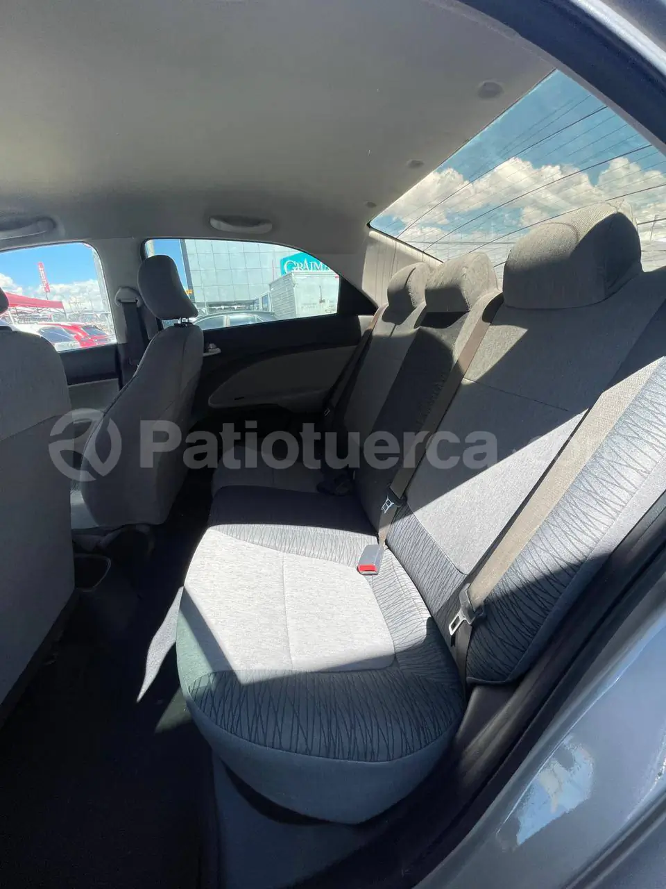 Foto 12 de Kia Soluto LX