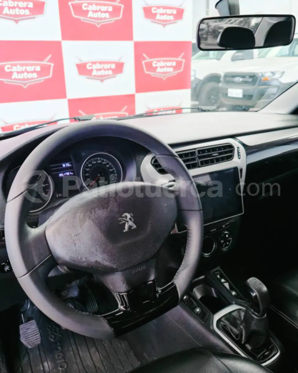 Foto 9 de Peugeot 301 Active