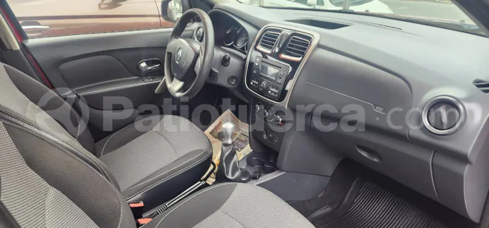 Foto 4 de Renault Logan Dynamique