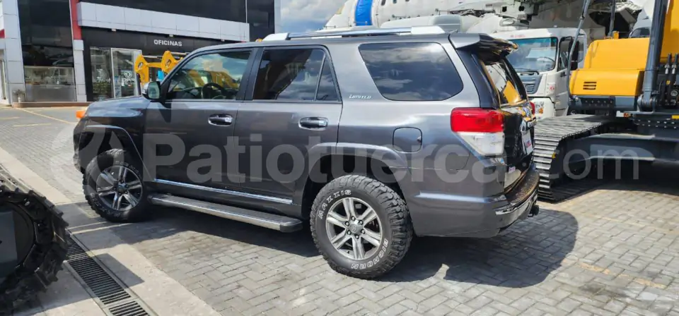 Foto 2 de Toyota 4Runner SR5