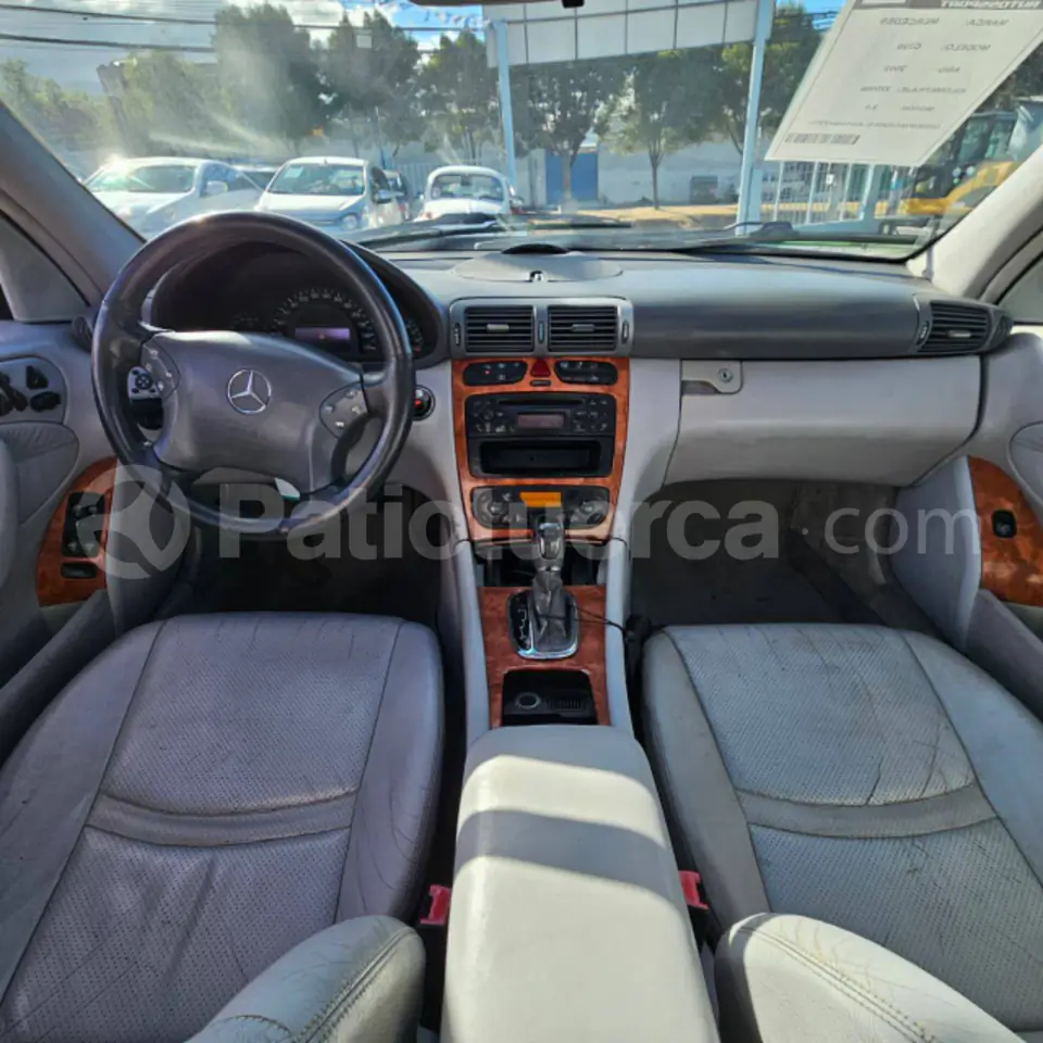 Foto 9 de Mercedes Benz C320