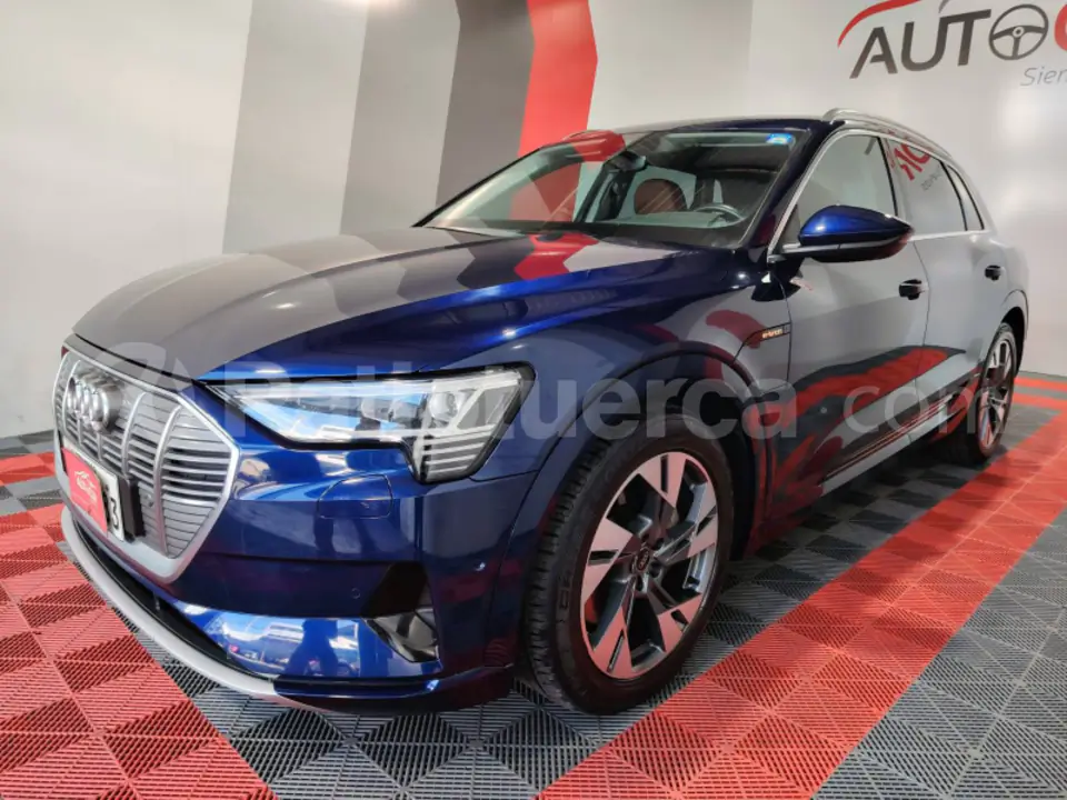 Foto 2 de Audi e-tron 50 quattro