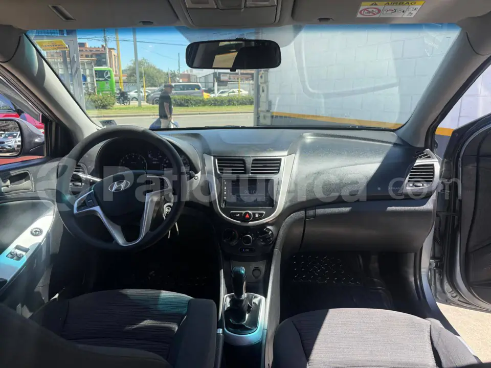 Foto 7 de Hyundai Accent