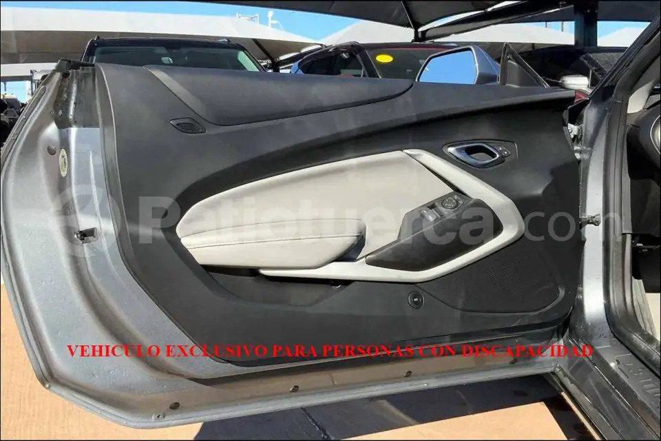 Foto 21 de Chevrolet Camaro SS