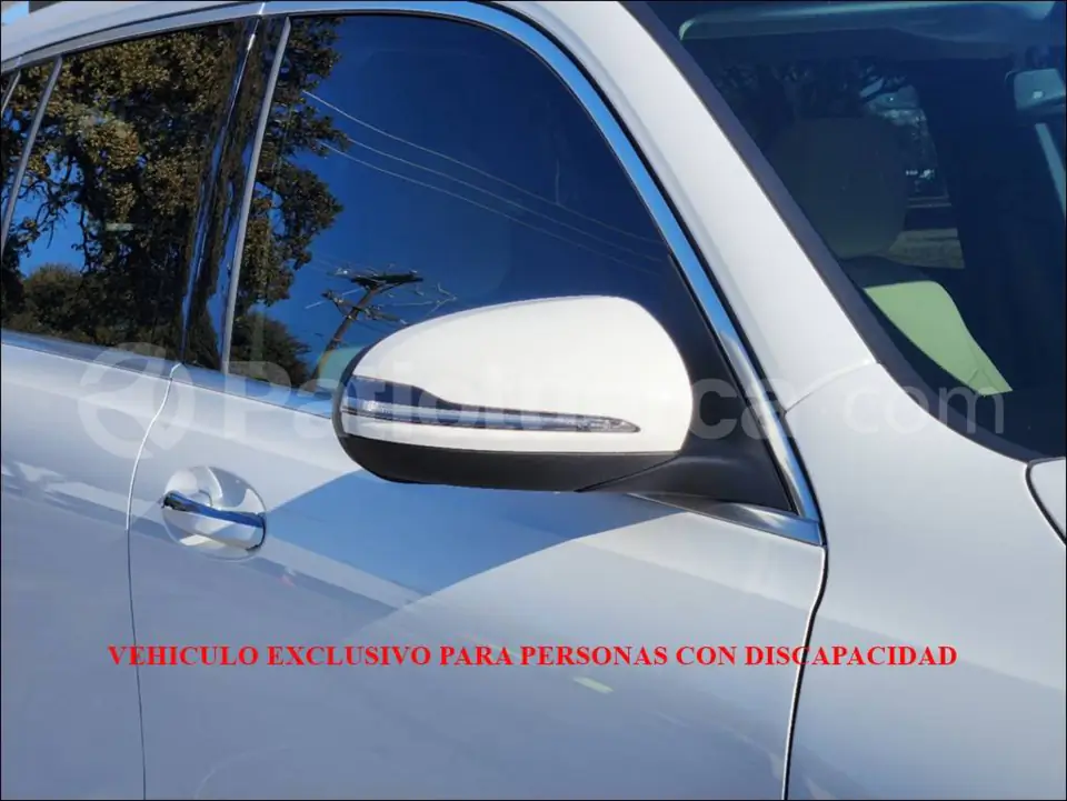 Foto 7 de Mercedes Benz GLB250