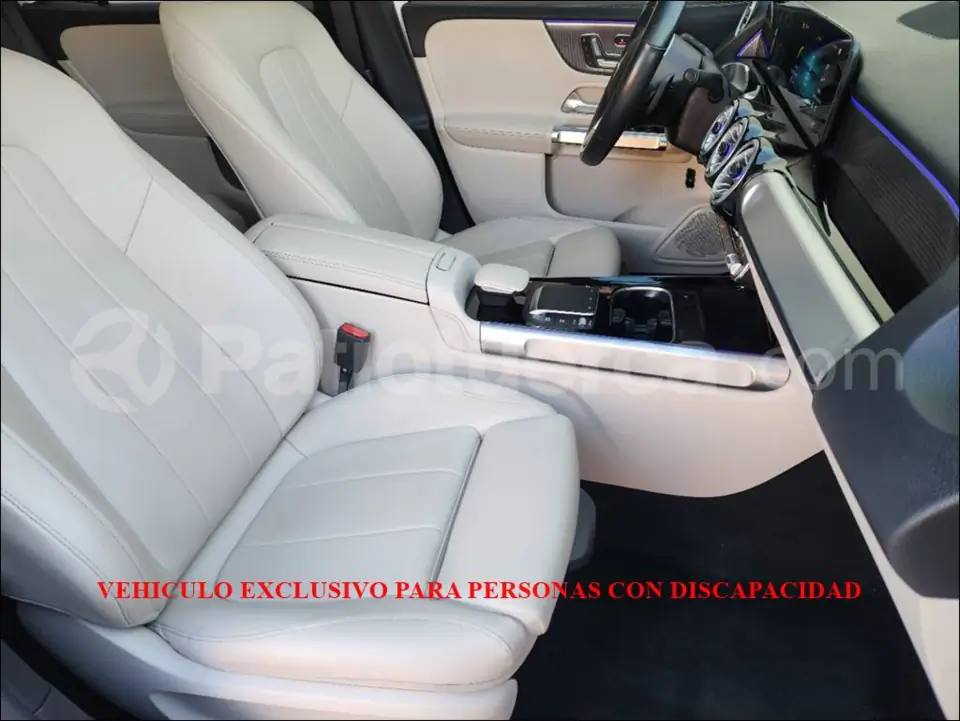 Foto 20 de Mercedes Benz GLB250
