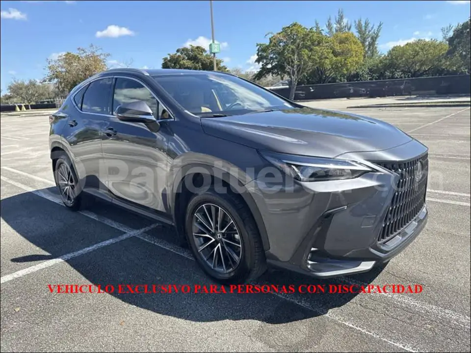 Foto 2 de Lexus NX 250