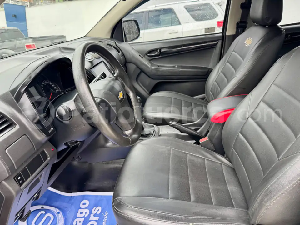Foto 7 de Chevrolet D-MAX CRDI 3.0 4X2 AC
