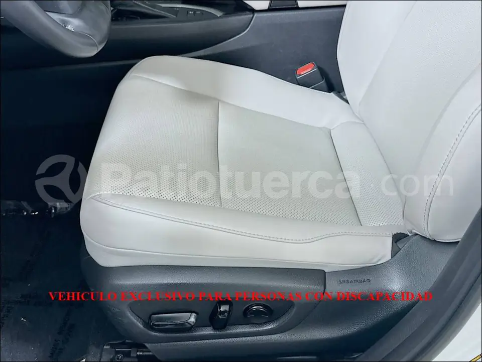 Foto 16 de Lexus UX 250H