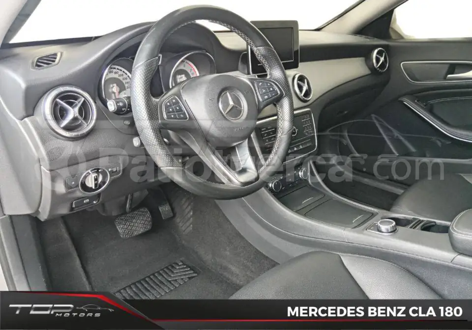 Foto 2 de Mercedes Benz CLA 180