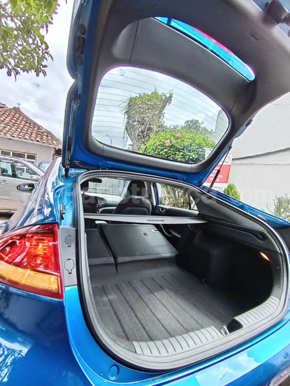 Foto 11 de Hyundai Ioniq Hybrid