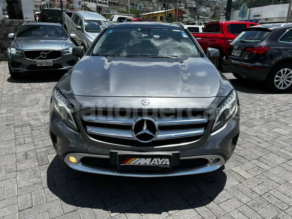 Foto 2 de Mercedes Benz GLA 250 4 MATIC