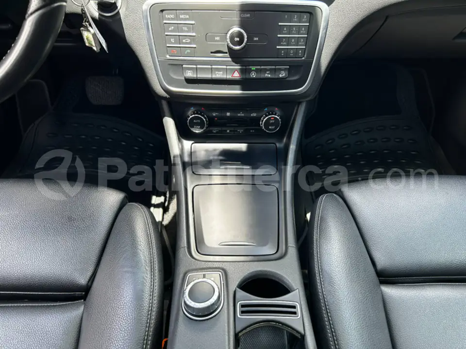 Foto 9 de Mercedes Benz GLA 250 4 MATIC