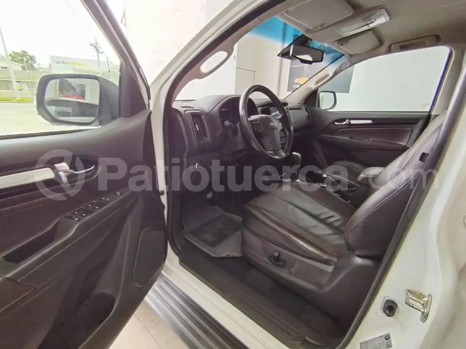 Foto 7 de Chevrolet TrailBlazer DSL LTZ TA 2.8