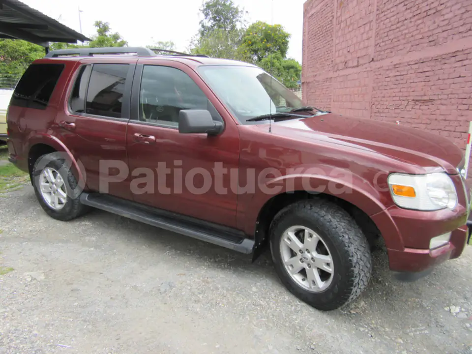 Foto 2 de Ford Explorer 5P
