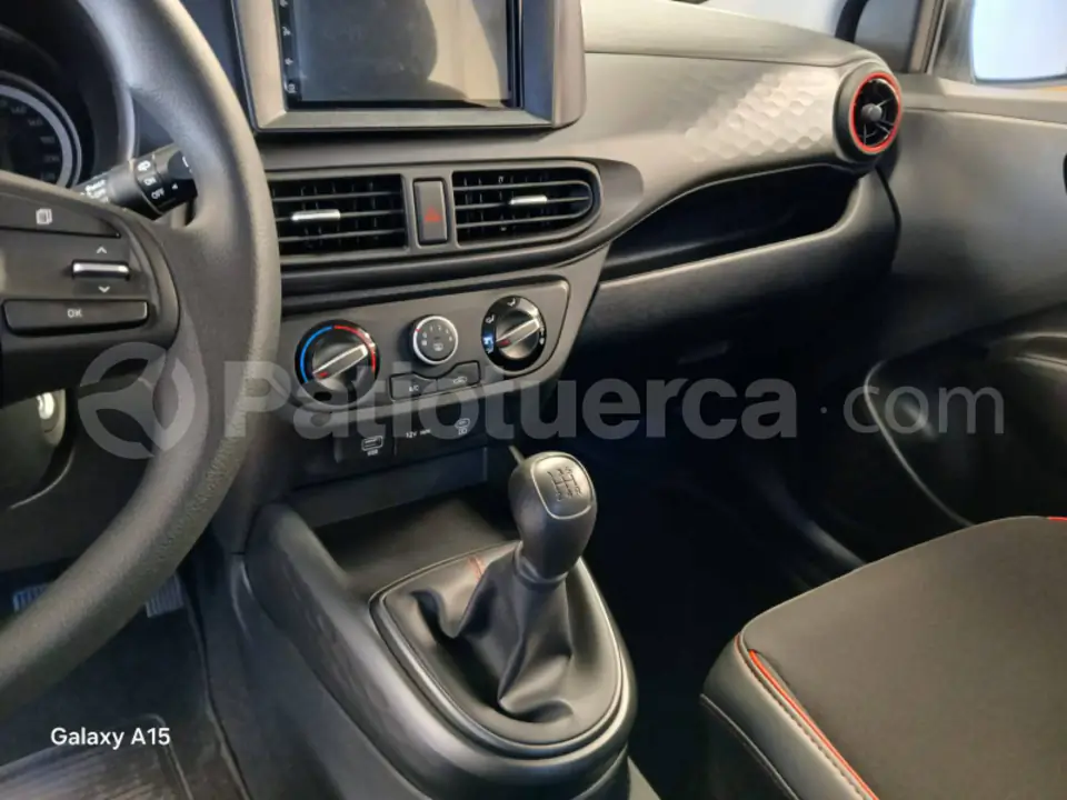 Foto 9 de Hyundai GRAN I10