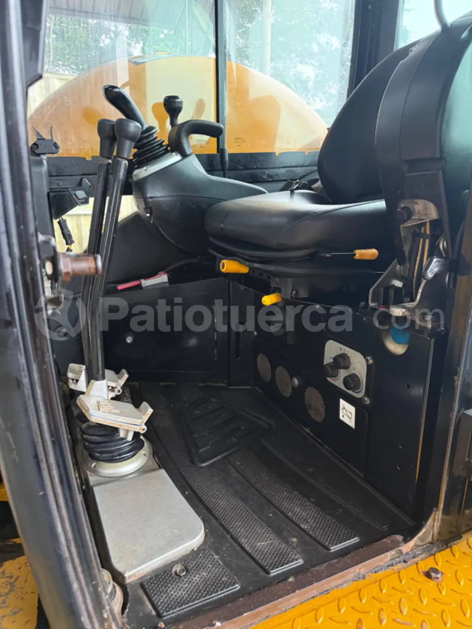 Foto 4 de JCB 8035 ZTS