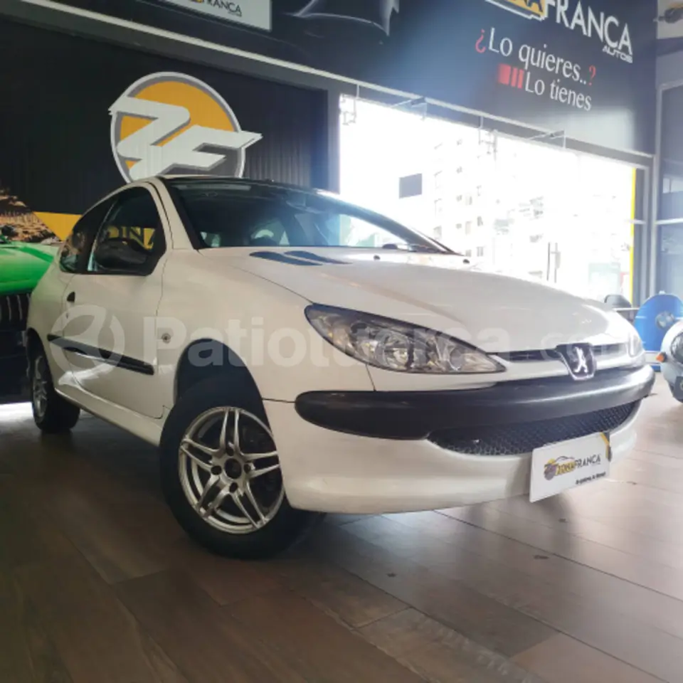 Foto 8 de Peugeot Berlina 206 XRS Confort