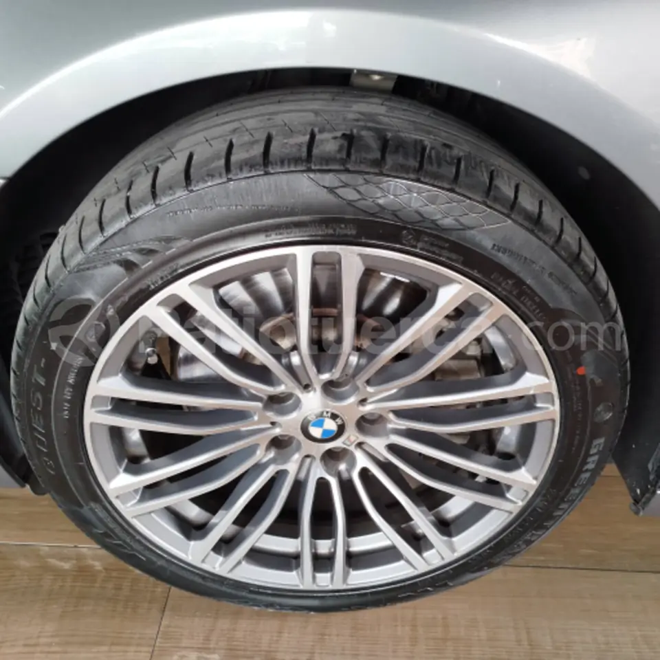 Foto 2 de BMW Active Hybrid 7