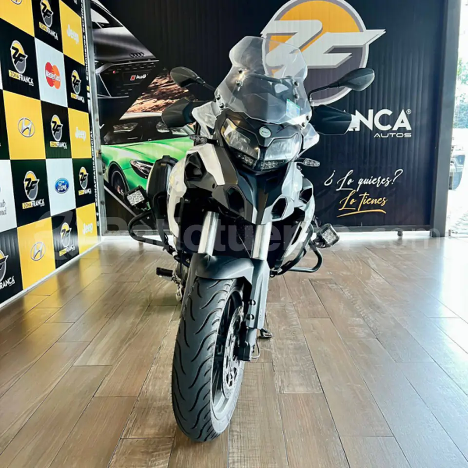 Foto 2 de Benelli TRK 502