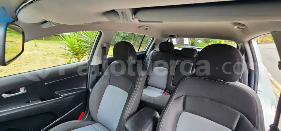 Foto 20 de Kia Sportage