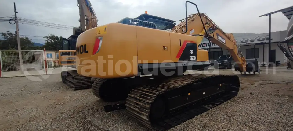 Foto 2 de LOVOL FR260D