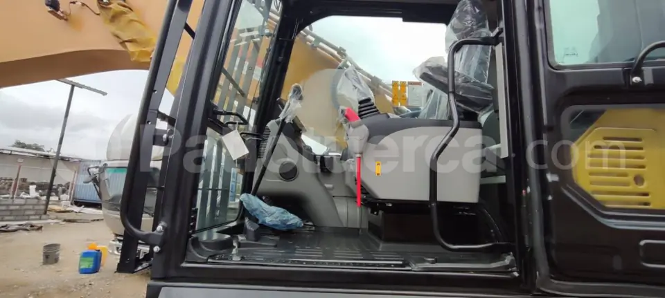 Foto 6 de LOVOL FR260D