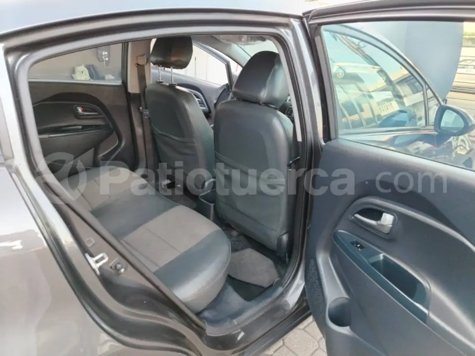 Foto 17 de Kia Rio R