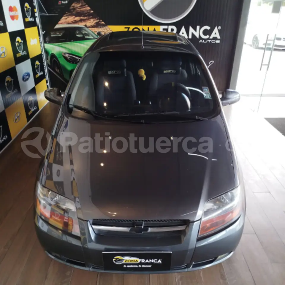 Foto 13 de Chevrolet Aveo GTI