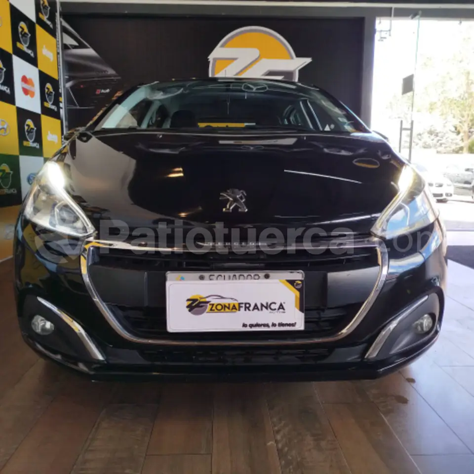 Foto 2 de Peugeot 208